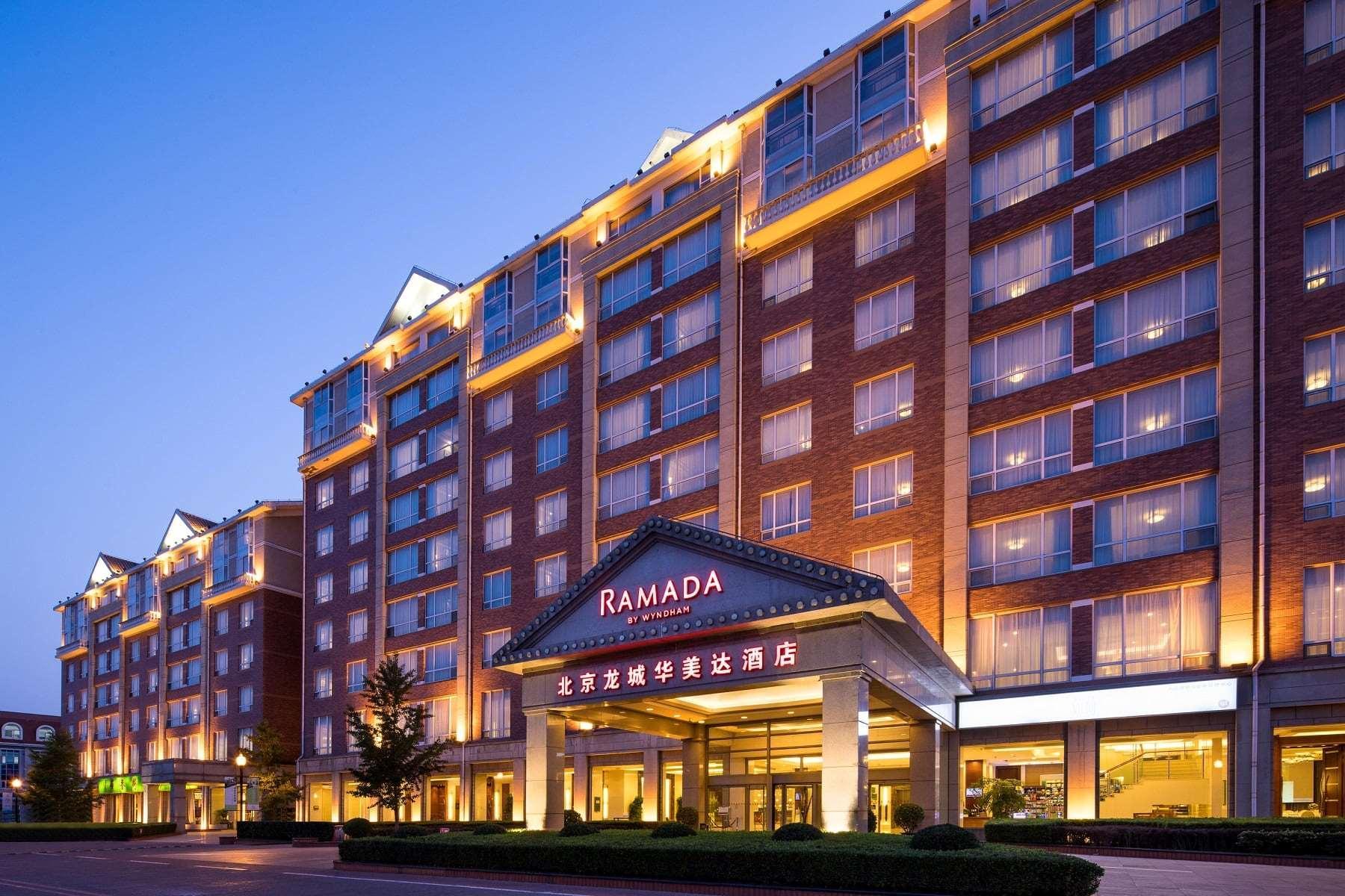 Hotel Ramada Beijing North Changping Exterior foto