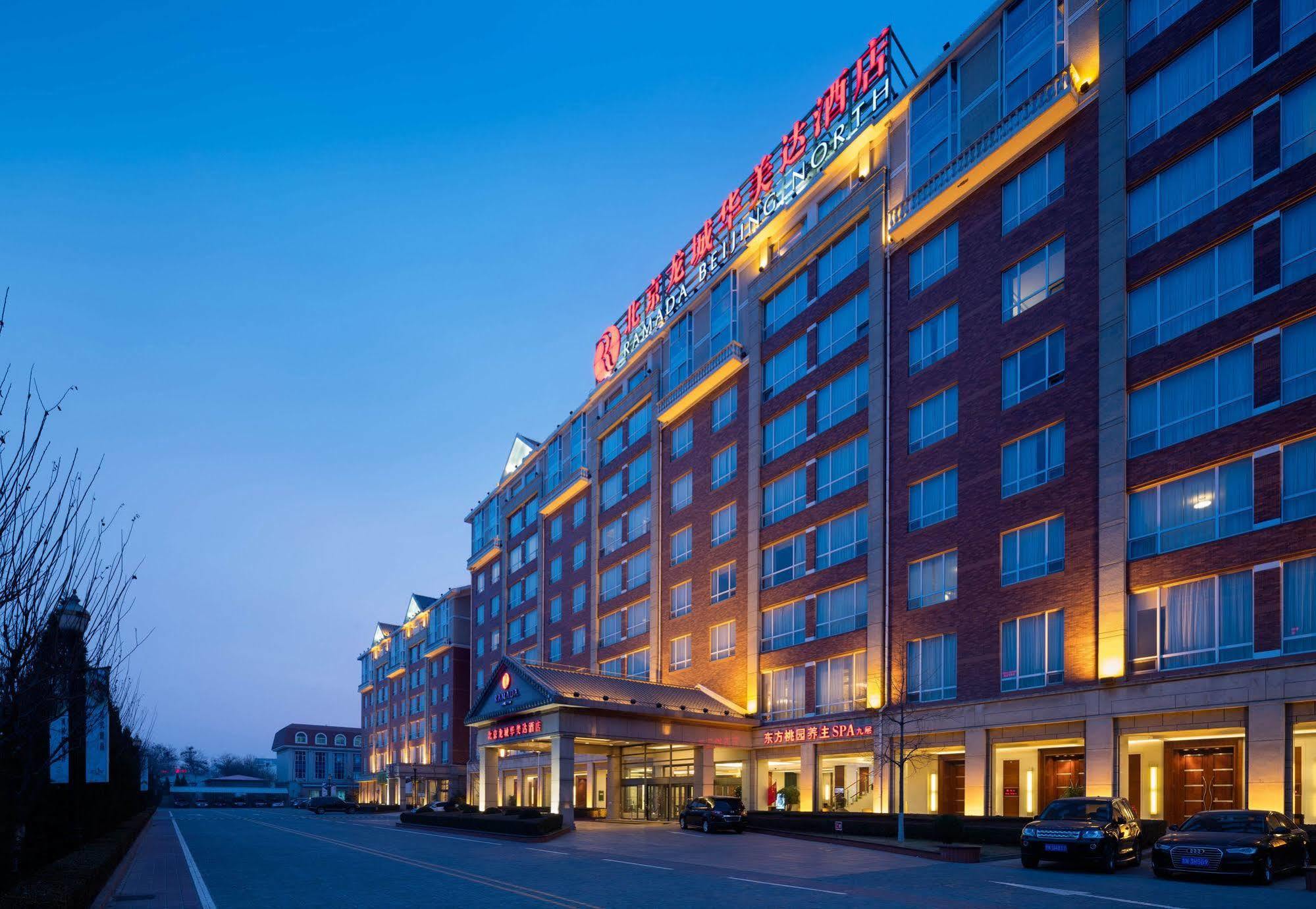 Hotel Ramada Beijing North Changping Exterior foto